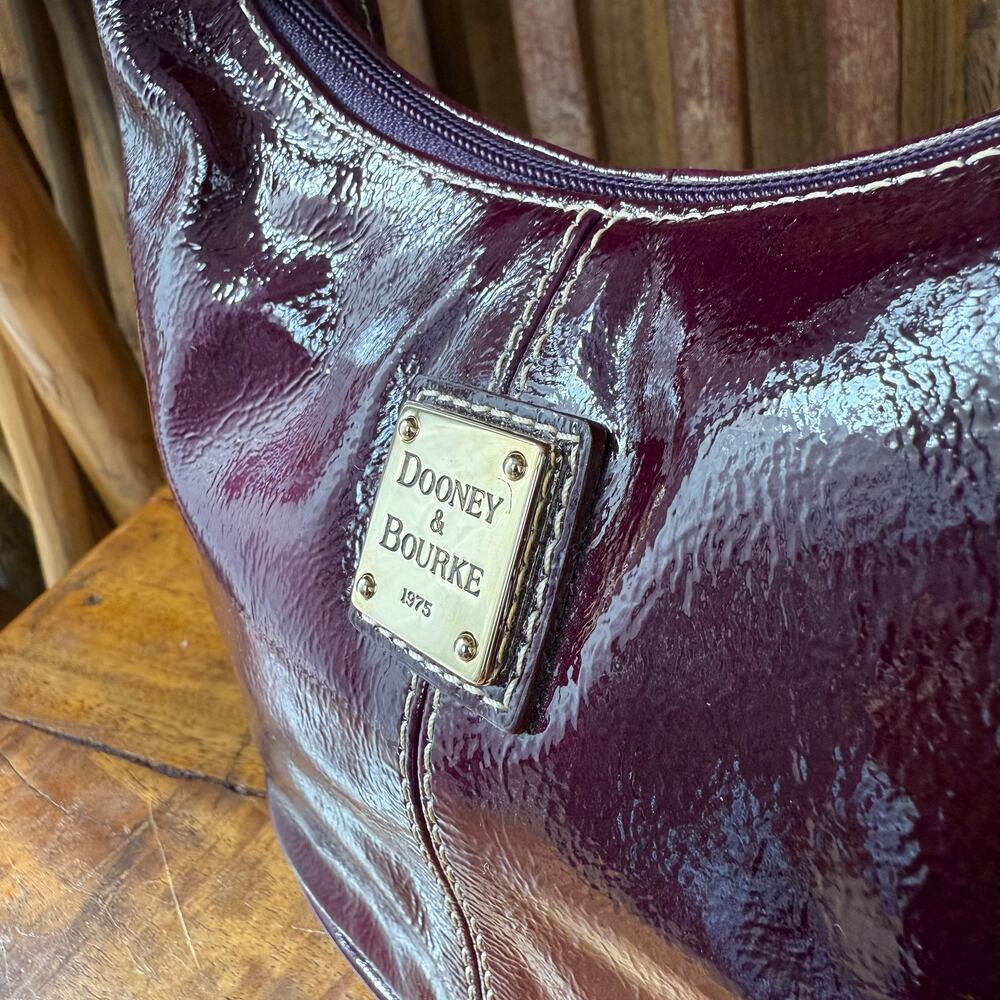 Vintage Dooney & Bourke Bordeaux Patent Leather Small Hobo Y2K Bag - Picture 6 of 10